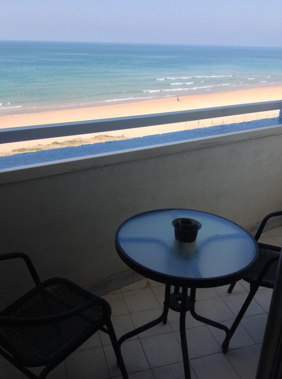 Ferienwohnung Perfect Sea View Bat Yam Zimmer foto